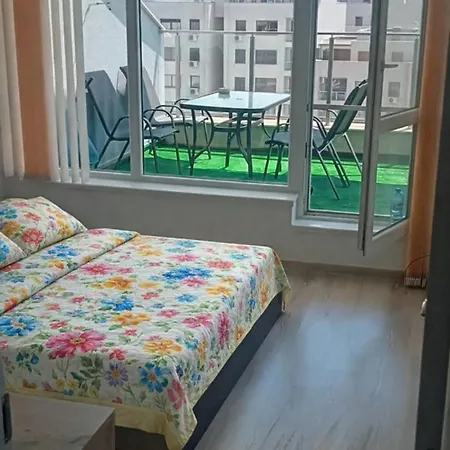 아파트 Gerbera Panoram *